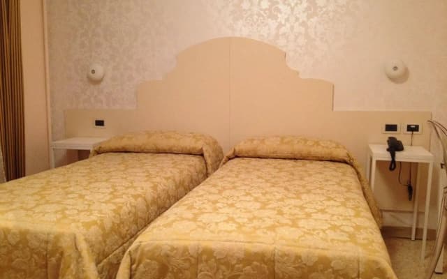 Hotel Adriatico - photo 3