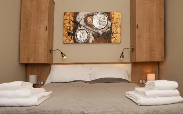 Palace Apartments - photo 2