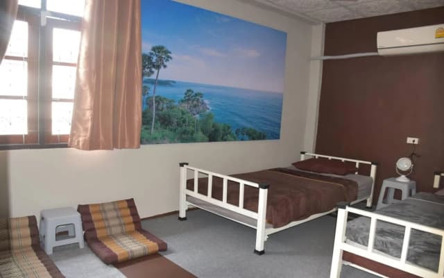 Empo Hostel at 30 Onnut - photo 2