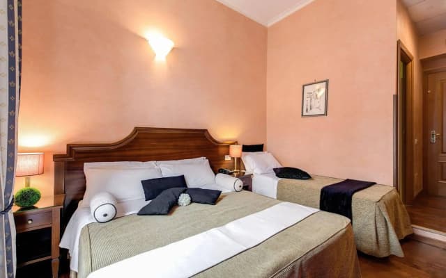 Hotel Le Petit - photo 4