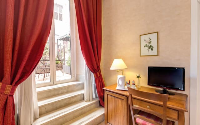 Manin Suites - photo 4