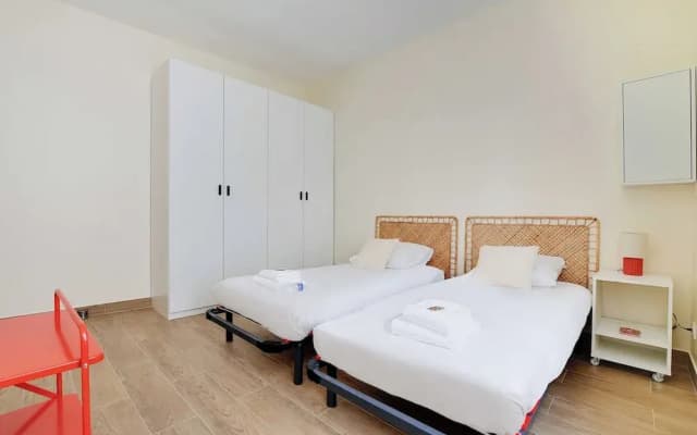 Charming Apartment - 2br/6p - Paris Center - photo 4