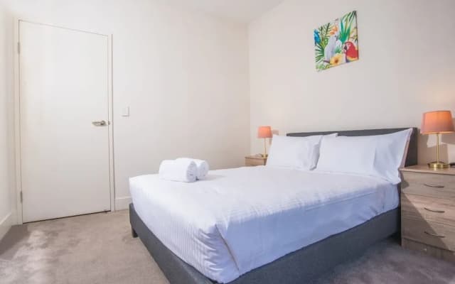Relaxing Parramatta Apartment With Parking - photo 5