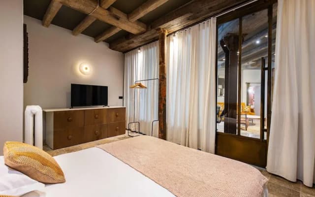 Elegance & Charm in Duplex 3br/8p - Heart 'marais' - photo 2