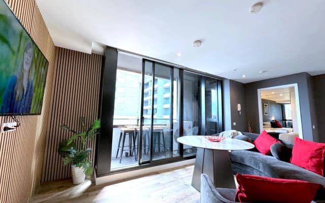 Aura on Flinders Serviced Apartments - photo 5