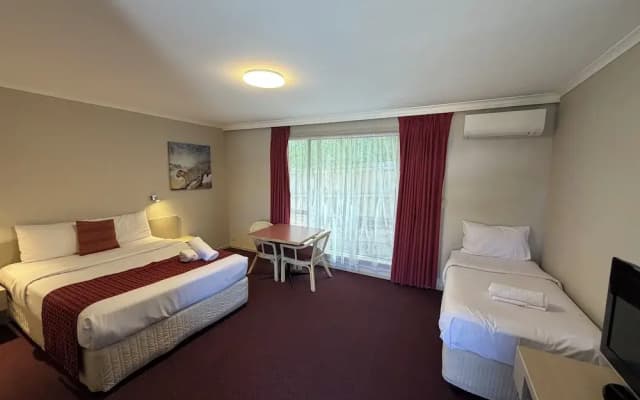 Ringwood Lake Inn - photo 5