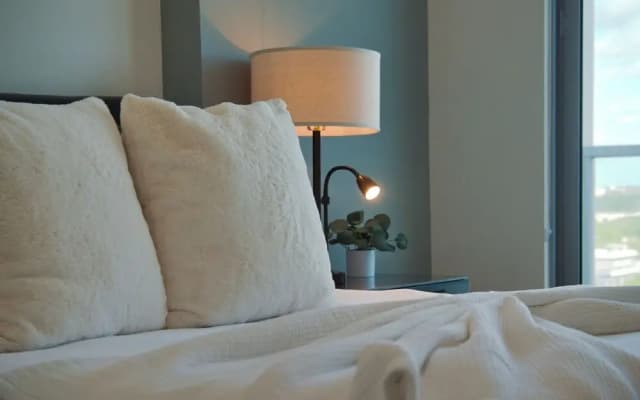 Modern Condo in Design District - photo 4