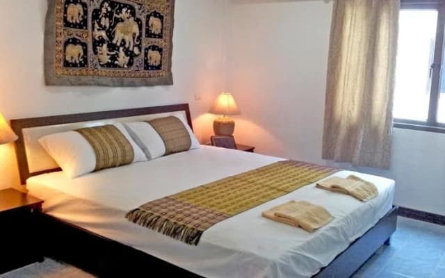 Beshert Guesthouse - photo 3