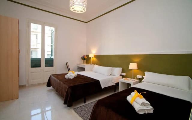 Hostal Que Tal - photo 4