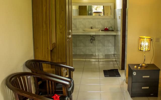 Bisma Jaya Bungalow - photo 4