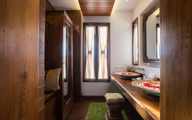 Royal Muang Samui Villas - photo 4