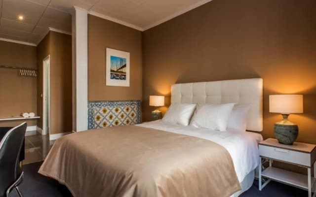 PH Downtown Suites - photo 2