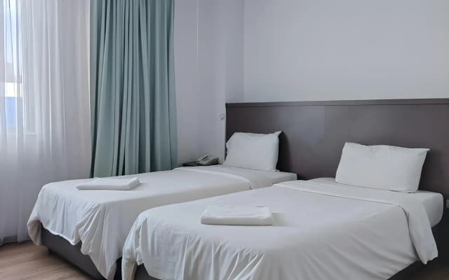 New Glow Hotel Miri - photo 5