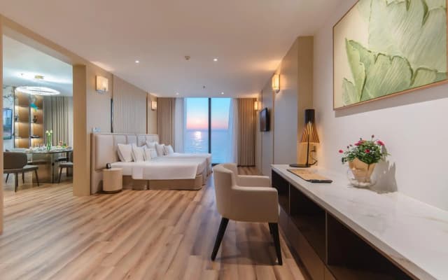 Starcity Bayfront Nha Trang Hotel - photo 3