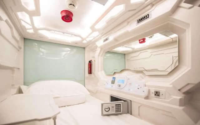 The Capsule Hotel - photo 3