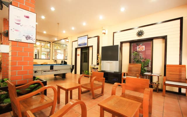 Chaba Chalet Hotel - photo 2