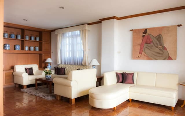 Lido Beach Hotel Pattaya - photo 4