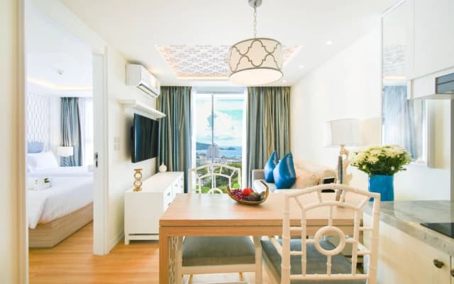 The Aristo Seaview Patong - photo 4