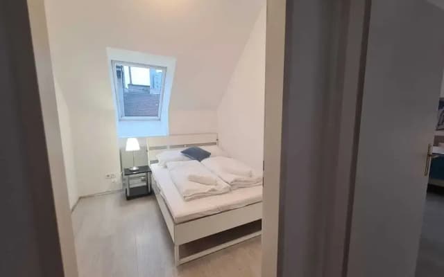 Cozy 3BR Apartment Perfect for Groups - photo 4