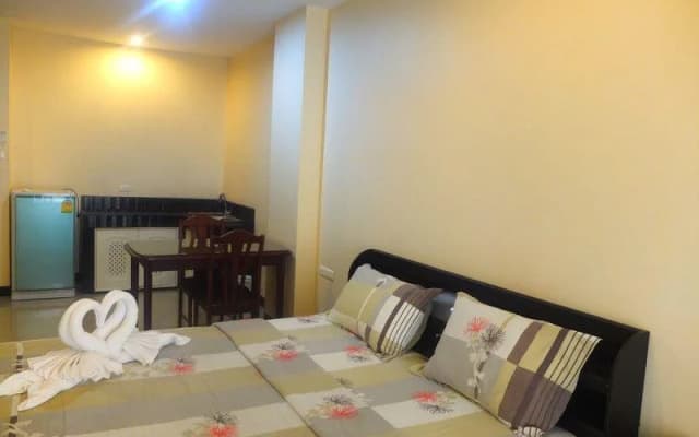 Maple House Pattaya - photo 4