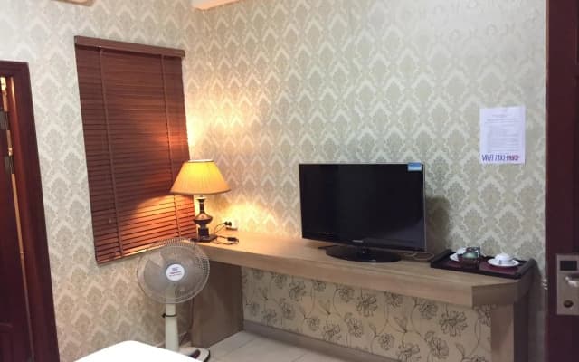 Thu Do Vang Hotel by OYO - photo 4