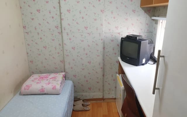 cozy livingtel(female only) - photo 2