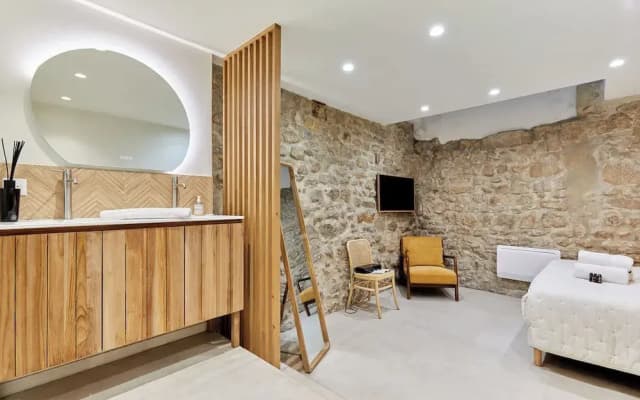 Amazing Apartment in the Center of Paris - photo 2