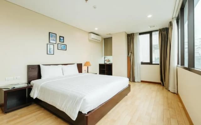 HB Serviced Apartment - 121B Quan Hoa - photo 4