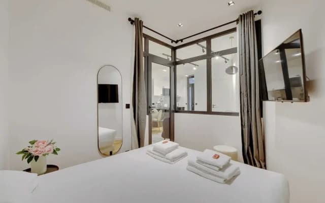 Authentic apt - 2br/6p - Rue des Martyrs - Opera - photo 5