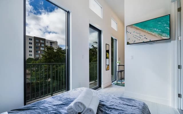 Olive Apartments - photo 2