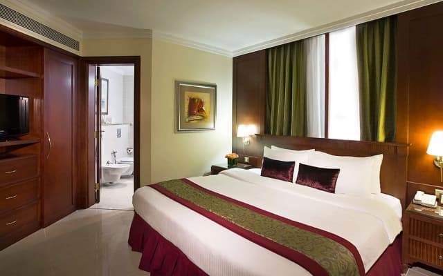 City Seasons Suites - photo 2