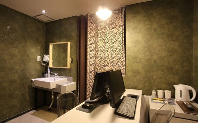 Baron de Paris Hotel - photo 5