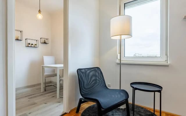 New with a View - Modern Studio - photo 2