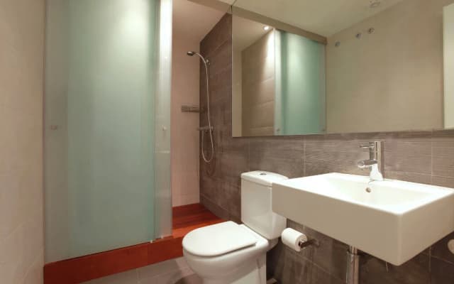Port Apartments - photo 4