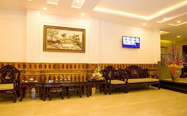 Glory Dragon Hotel - photo 2