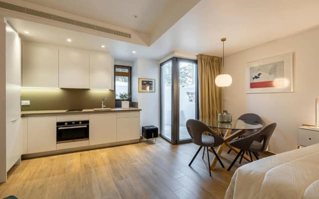 102- HiEndAccomodation-TopLocation - photo 5