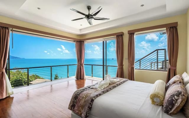 Villa Azure with Infinity Pool - photo 4