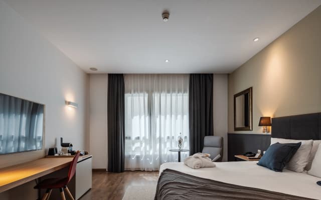 Crowne Plaza Madrid Airport by IHG - photo 5