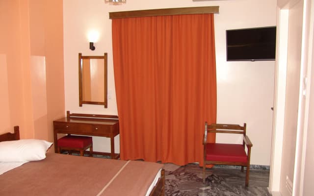 Hotel Cosmos - photo 3