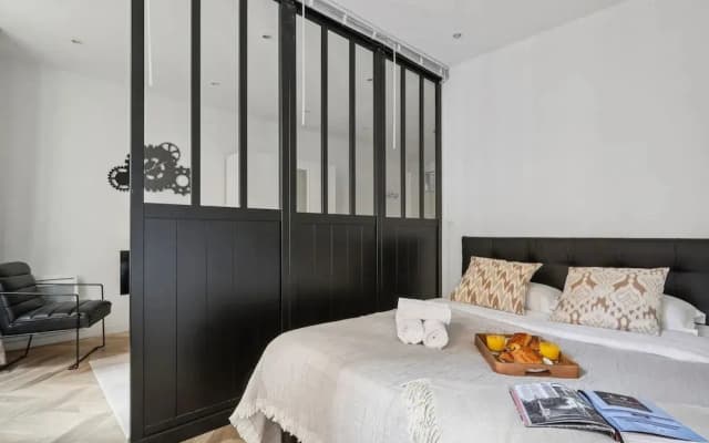 Modern Central Paris Flat by Les Halles - photo 4