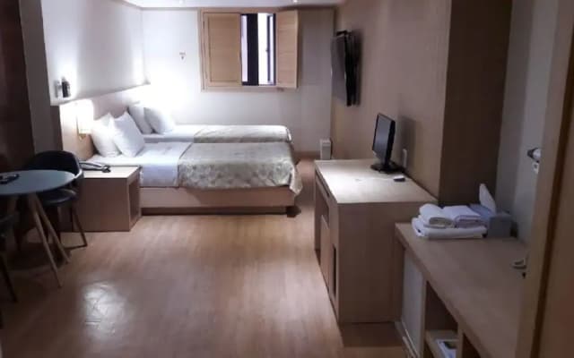 Highway Hotel - photo 3