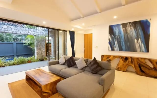 Tropical 3BR Escape Pool Style V90 - photo 5