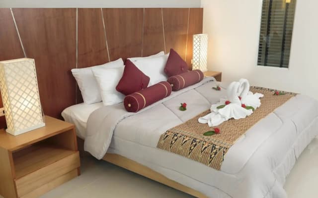 Impress Resort - photo 2