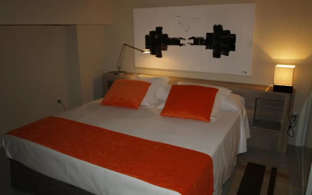 Eco Alcala Suites - photo 5
