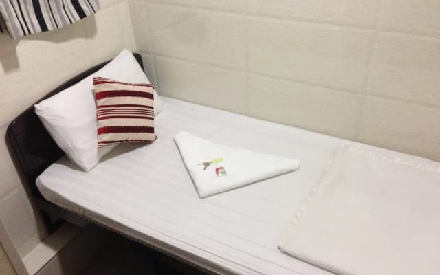 Crystal Hostel - photo 2