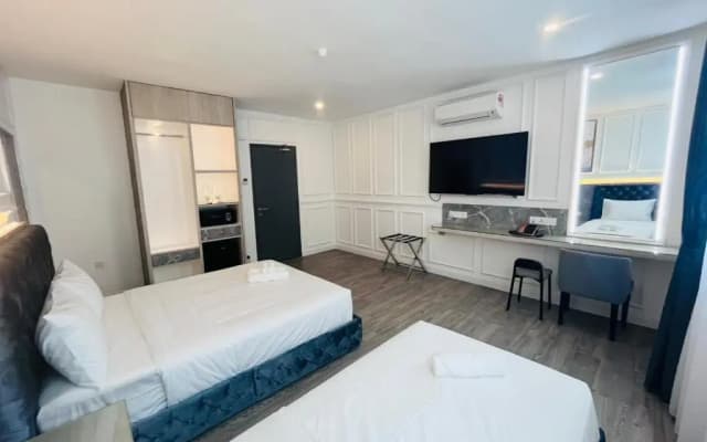 Frazel Heritage Hotel - photo 2