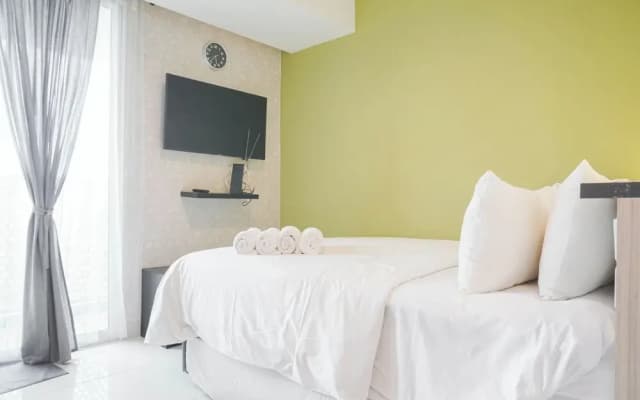Comfortable Studio at West Vista Apartment - photo 2