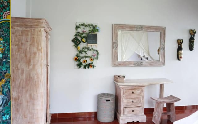 Danaya's Cottage and Studio - photo 3