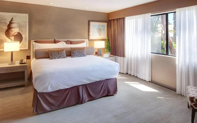 Luxe Sunset Boulevard Hotel - photo 4