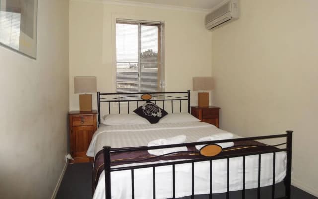 Moonee Valley Views Apartments - photo 5